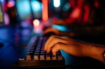 How Important Is Ergonomics in Choosing a Gaming Keyboard?